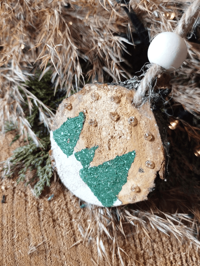 Déco suspension en bois - Forêt de Sapins