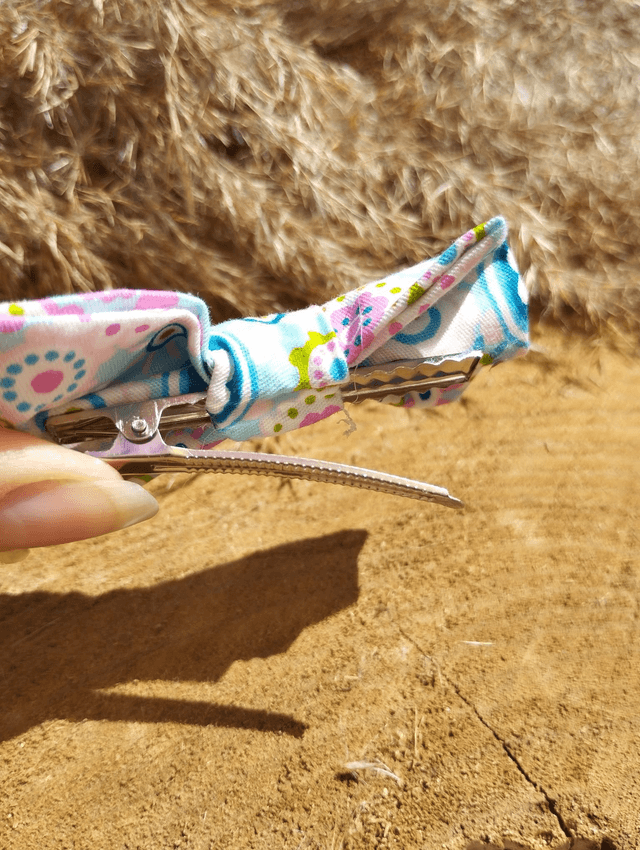 Barrette nœud - fleurs flashy