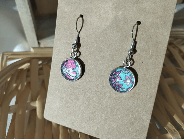Boucles d'oreilles pendantes (modèle unique) - fleurs des îles 