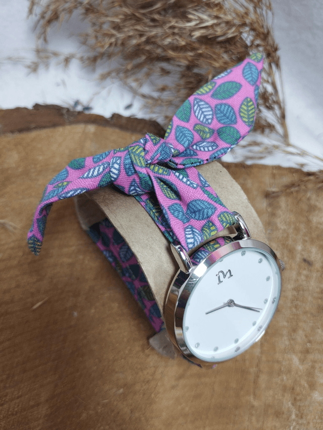 Montre avec bracelet en tissu - Feuilles roses
