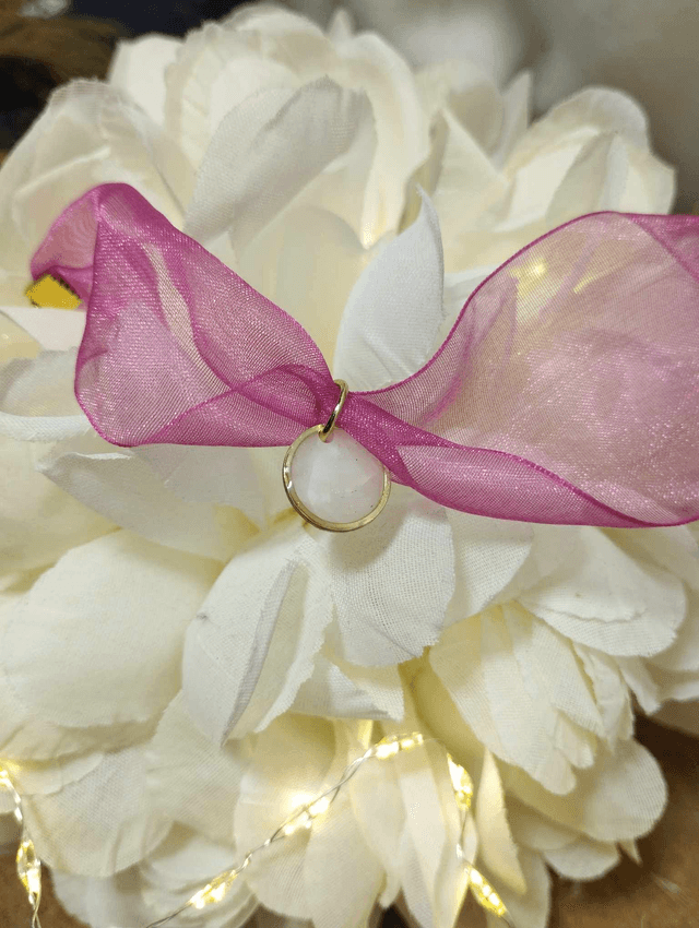 Collection LOVE - Bracelet en voilage rose avec médaille artisanale 