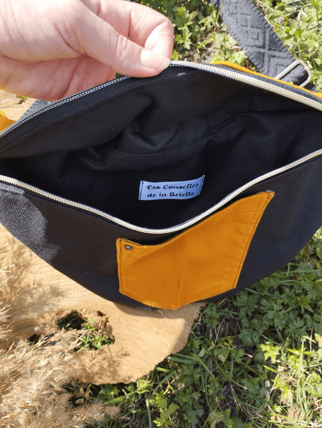 BANANA BAG - Upcyclé Denim Noir et Moutarde