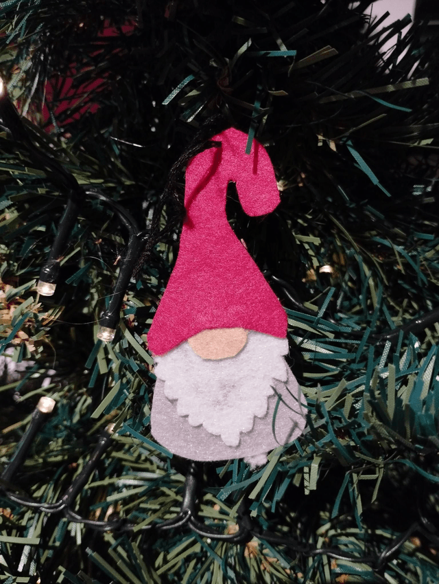 Gnome de Noël à suspendre