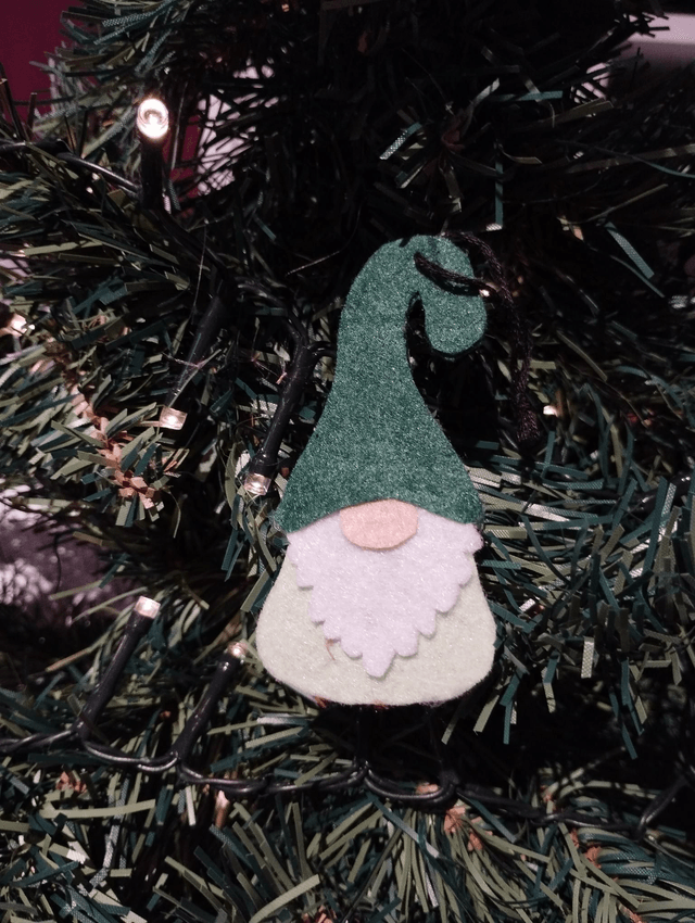 Gnome de Noël à suspendre